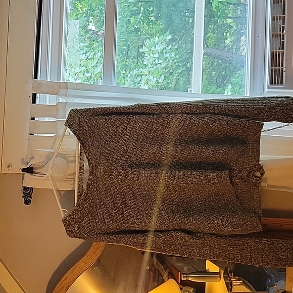 Green sweater with crossed back, Medium - Picture 1 of 1
